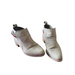 American Eagle Outfitters Taupe Suede Ankle Boots - Women's Size 7.5